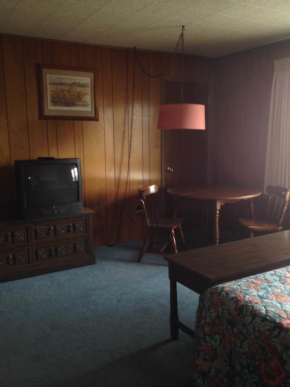 Oneida Village Inn Three Lakes Zimmer foto